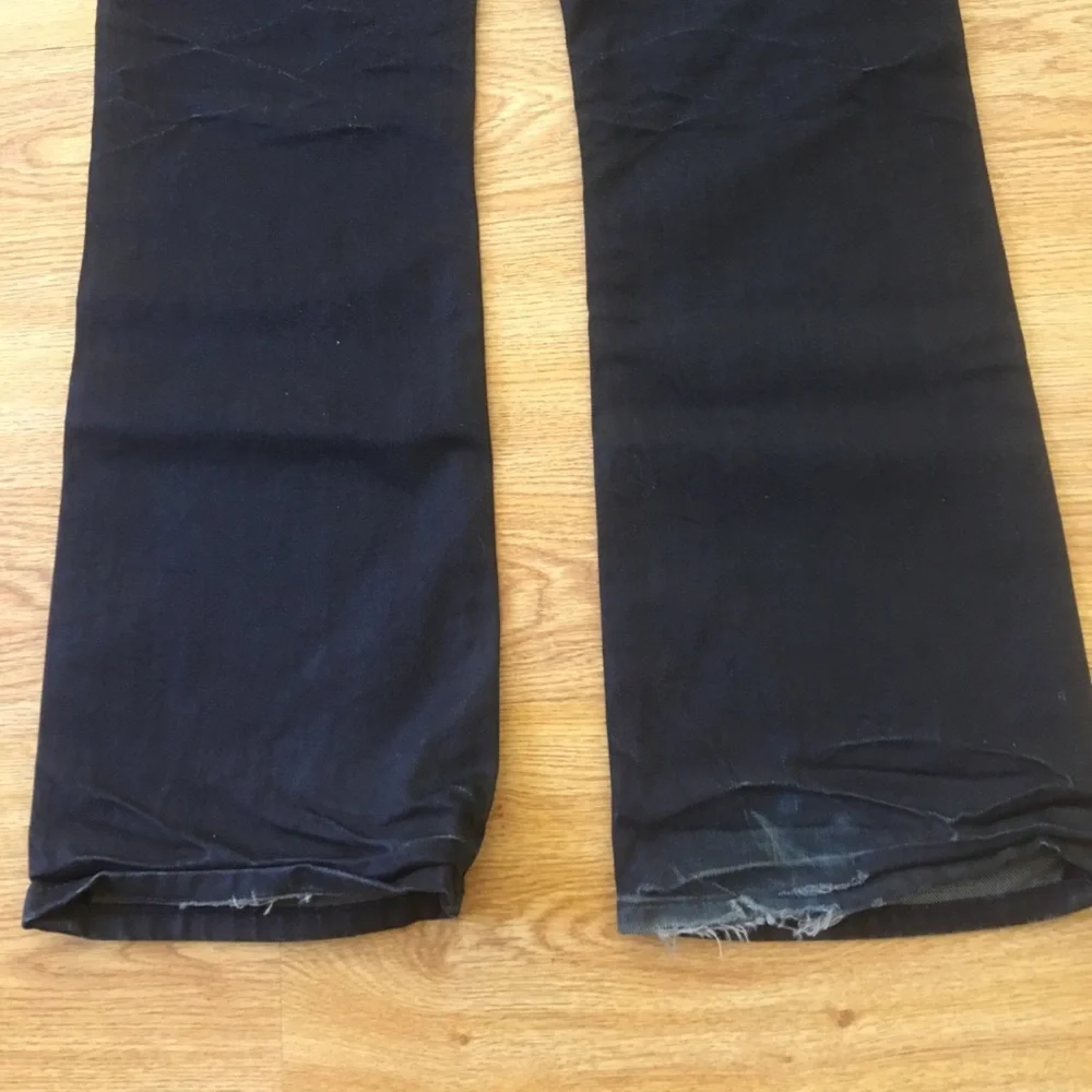 GUESS Men's Navy Slim Straight Jeans